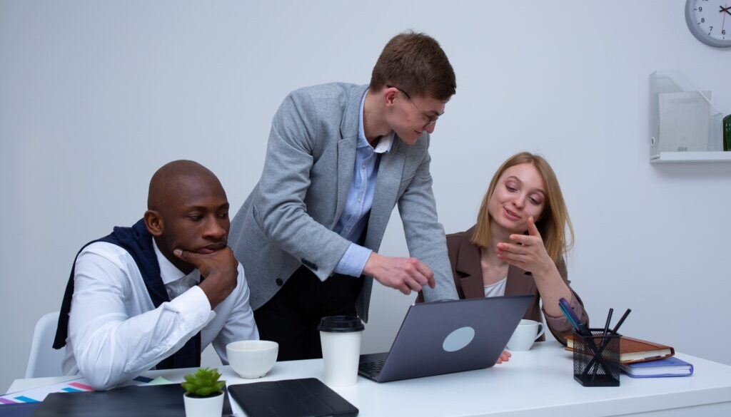 The Importance of Hiring a Professional Facebook Marketing Company