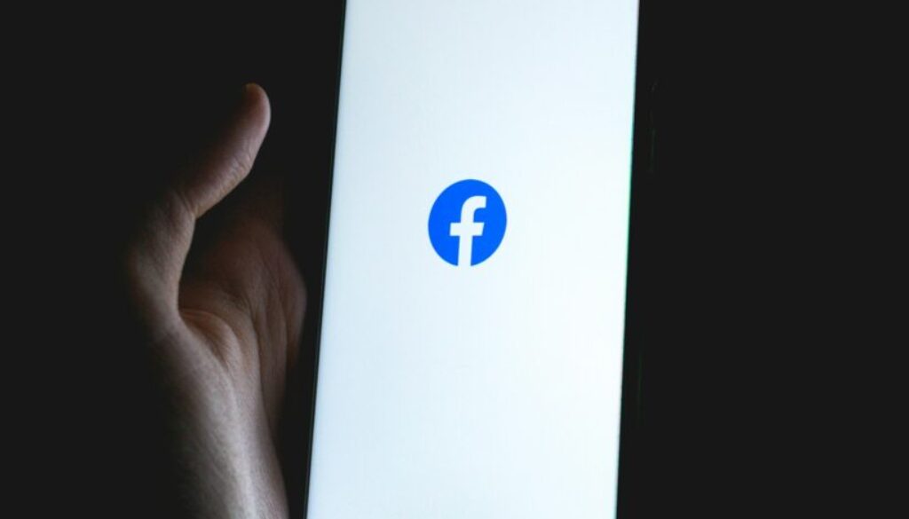 Crafting Irresistible Offers for Facebook Ads